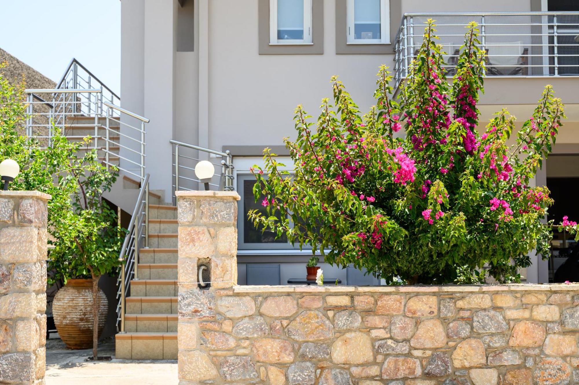Afroditi'S Delux Apartment Monemvasia Ngoại thất bức ảnh